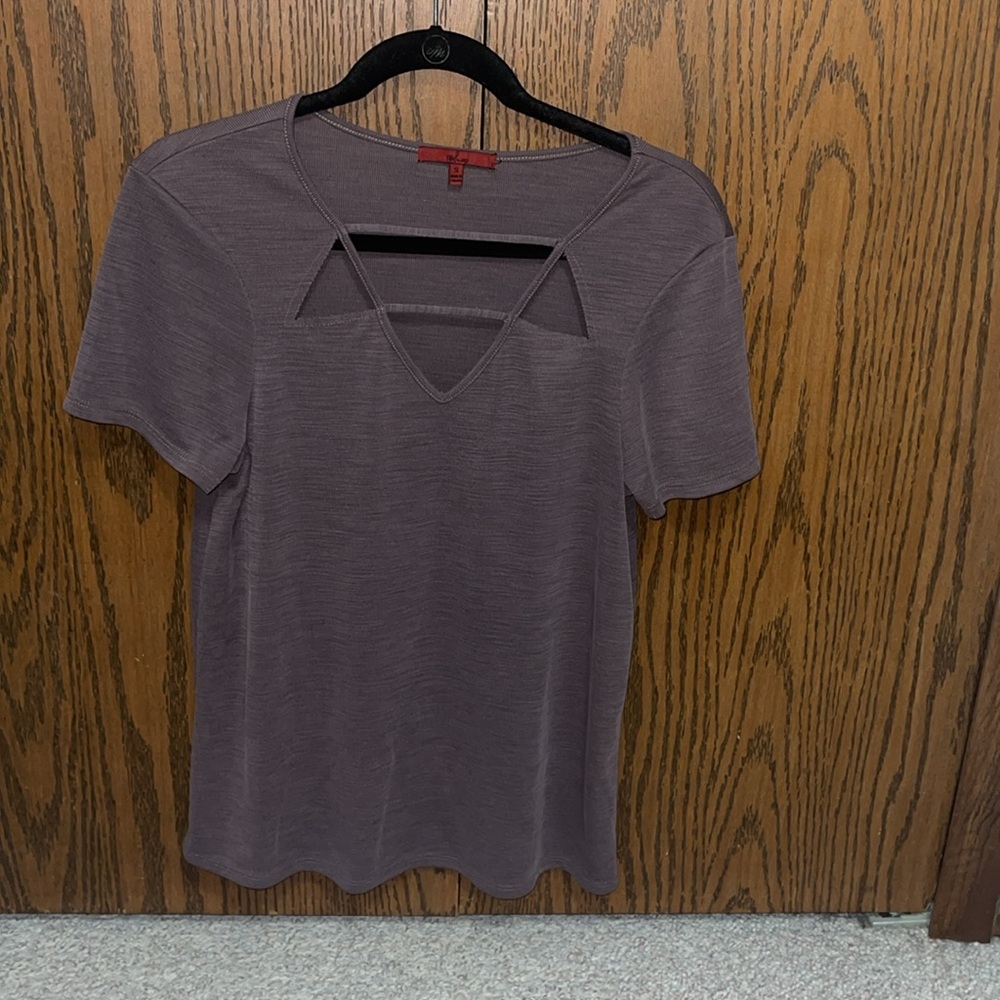 Red by BKE Plum Shirt Geometrical cutouts